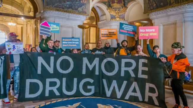 Manuel pour la légalisation des drogues