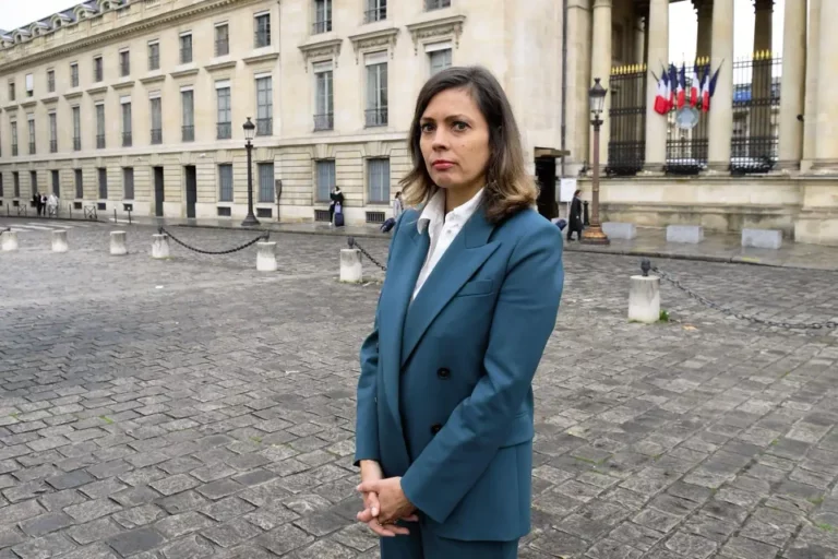 Caroline Janvier - drogues et politiques