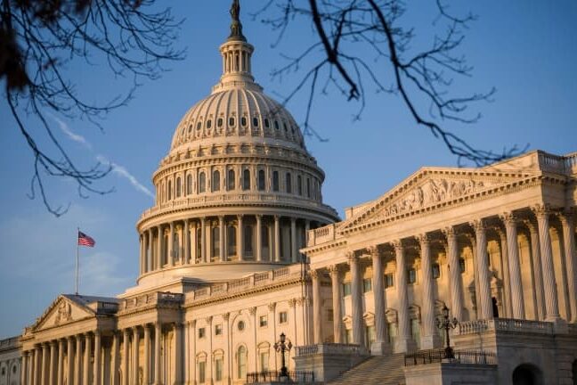 Le-Capitole-siege-du-Congres-americain-a-Washington - légalisation du cannabis