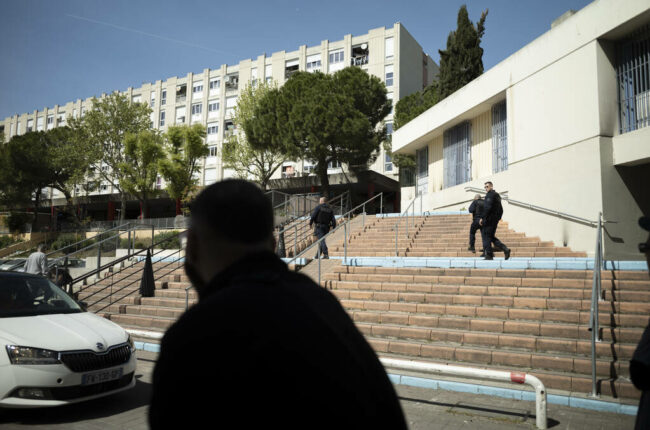 Reportage - opération place nette XXL - Marseille