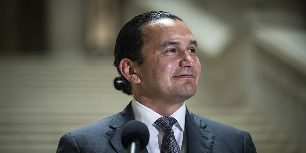 Wab Kinew - Manitoba - cannabis - fin de l'interdiction de cultiver à la maison