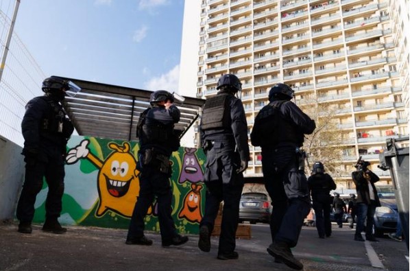 Une prohibition criminogène